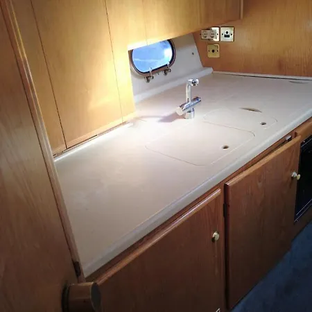 Barco Fairline