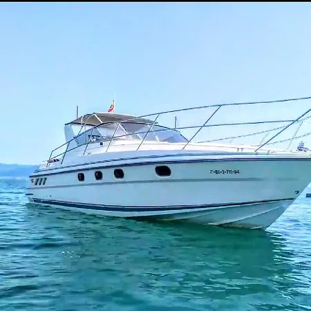Barco Fairline Moana