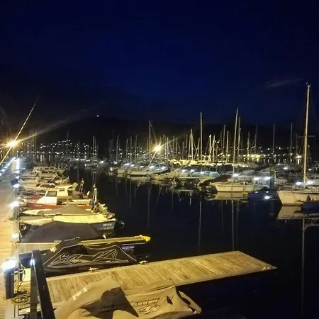 Barco Fairline * Moana