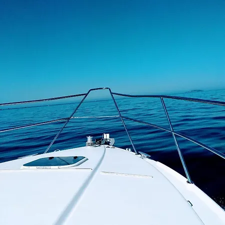 Barco Fairline * Moana